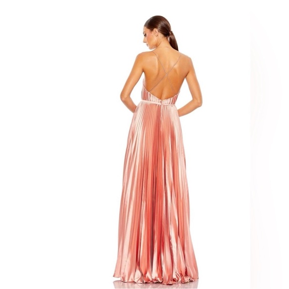 IEENA 1 FOR MAC DUGGAL Pleated Rose Gold Maxi Dresss size 12 women NWT $398 - Picture 2 of 11
